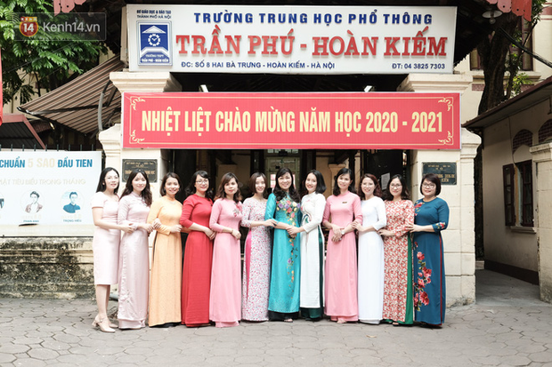 Lại có dịp để ngắm gái xinh trường Trần Phú, đeo khẩu trang vẫn ngời ngời khí chất - mở ra một chút là rụng tim luôn! - Ảnh 14.