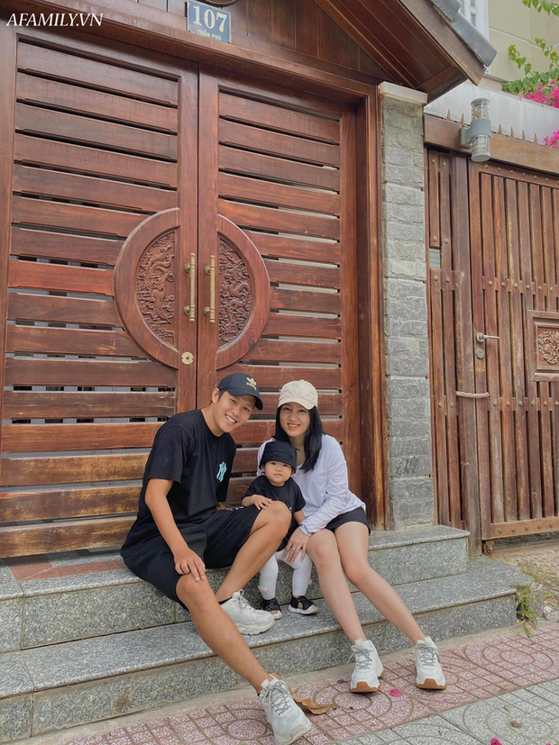 Ông bố trẻ khóc ướt đẫm cả khẩu trang trong ngày khai giảng của con gái, dân mạng dò la mãi mới biết được nguyên nhân khiến ai cũng cười té ghế - Ảnh 5.