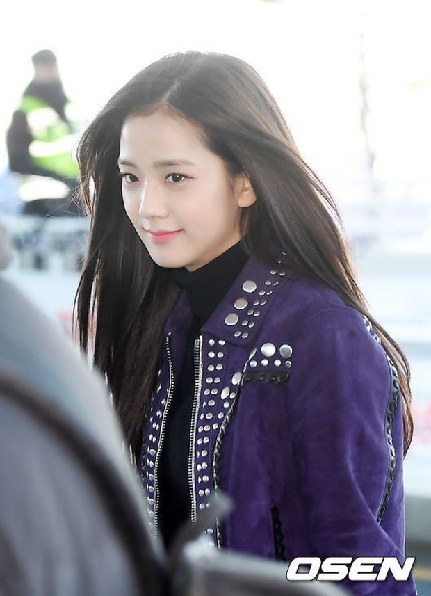 MXH Hàn náo loạn vì bộ sưu tập ảnh chỉ khoe... tóc của Jisoo (BLACKPINK), có gì đặc biệt mà Knet khó tính cũng phải mê mẩn? - Ảnh 16.