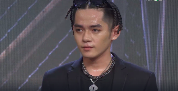 Thí sinh chốt đơn team Binz tại Rap Việt: Bình thường bảnh sương sương nhưng tết tóc lên một cái là căng đét, khét lẹt! - Ảnh 2.