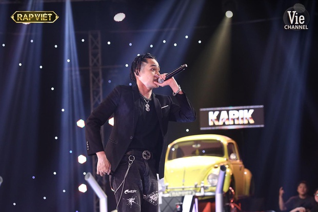 Thí sinh chốt đơn team Binz tại Rap Việt: Bình thường bảnh sương sương nhưng tết tóc lên một cái là căng đét, khét lẹt! - Ảnh 1.