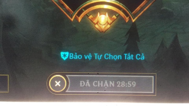 Client lỗi tùm lum 3 ngày liền, game thủ LMHT Việt mỉa mai: Anh em thông cảm, game vẫn đang trong giai đoạn beta - Ảnh 5.