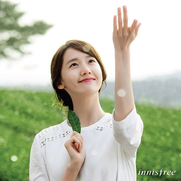 Yoona đã từ em gái quốc dân lên bà hoàng như thế nào? Xem lại 3 thời kỳ làm nàng thơ quảng cáo của cô thì rõ - Ảnh 8.