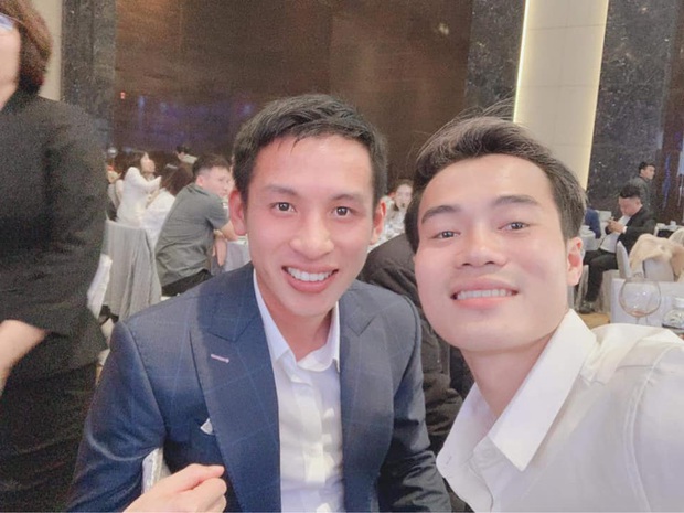 Nhận lời chúc mừng sinh nhật, ông chủ Hùng Dũng tiện thể mời khéo Văn Toàn về đầu quân cho Hà Nội FC - Ảnh 1.