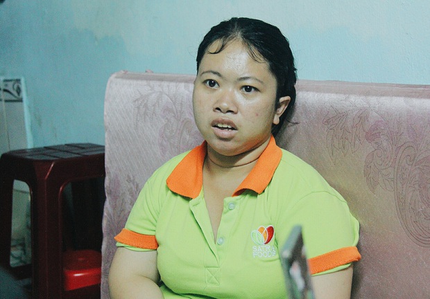 Gặp người cha địu bé trai 9 tháng tuổi chạy xe ôm ở Sài Gòn: Mình có lỗi với con, thấy con đi nắng mà xót lắm - Ảnh 10. Gặp người cha địu bé trai 9 tháng tuổi chạy xe ôm ở Sài Gòn: Mình có lỗi với con, thấy con đi nắng mà xót lắm - Ảnh 10.