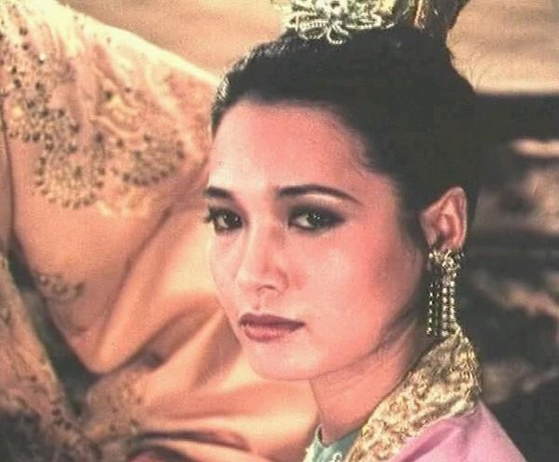 4 mẫu nghi thiên hạ được tái hiện ở màn ảnh Việt: Cực hóng Lưỡng triều Hoàng hậu của chị đại Thanh Hằng - Ảnh 8. 4 mẫu nghi thiên hạ được tái hiện ở màn ảnh Việt: Cực hóng Lưỡng triều Hoàng hậu của chị đại Thanh Hằng - Ảnh 8.
