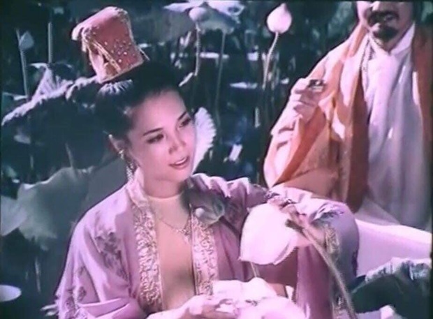 4 mẫu nghi thiên hạ được tái hiện ở màn ảnh Việt: Cực hóng Lưỡng triều Hoàng hậu của chị đại Thanh Hằng - Ảnh 9. 4 mẫu nghi thiên hạ được tái hiện ở màn ảnh Việt: Cực hóng Lưỡng triều Hoàng hậu của chị đại Thanh Hằng - Ảnh 9.