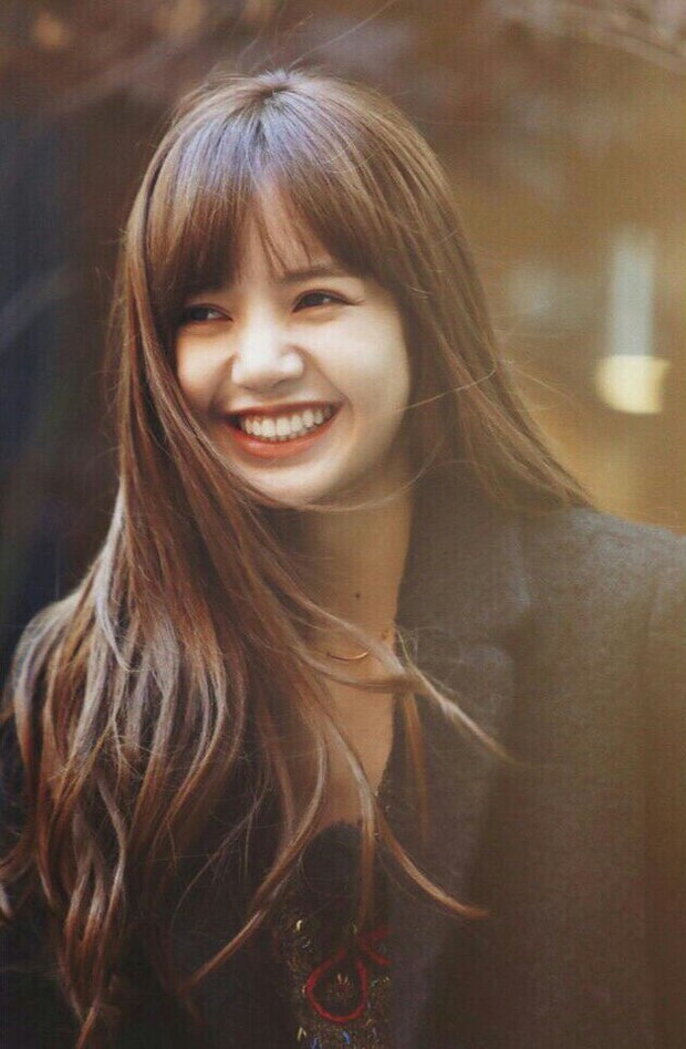 Loạt idol nổi tiếng từ hồi làm thực tập sinh: Lisa (BLACKPINK) đúng chuẩn học sinh giỏi, em trai BTS là huyền thoại của Big Hit - Ảnh 3. Loạt idol nổi tiếng từ hồi làm thực tập sinh: Lisa (BLACKPINK) đúng chuẩn học sinh giỏi, em trai BTS là huyền thoại của Big Hit - Ảnh 3.