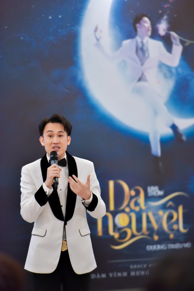 Dương Triệu Vũ mở liveshow với giá vé lên đến 100 triệu đồng, khán giả sẽ được nghe nhạc trên du thuyền và ở tại resort đắt đỏ - Ảnh 1. Dương Triệu Vũ mở liveshow với giá vé lên đến 100 triệu đồng, khán giả sẽ được nghe nhạc trên du thuyền và ở tại resort đắt đỏ - Ảnh 1.