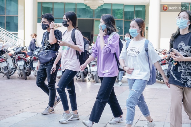 Trai xinh gái đẹp Hà thành ùn ùn đổ về The New District: Lúc đi hết mình, lúc về hết... tiền nhưng vui - Ảnh 13.