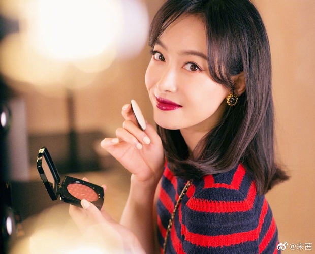 Fan Victoria f(x) khiến Cnet ngả mũ bái phục: Nằm vùng trong nhóm anti 10 năm trời để tìm cơ hội báo thù cực gắt cho idol - Ảnh 2. Fan Victoria f(x) khiến Cnet ngả mũ bái phục: Nằm vùng trong nhóm anti 10 năm trời để tìm cơ hội báo thù cực gắt cho idol - Ảnh 2.