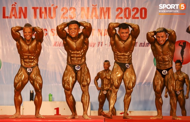 Từ 146 kg, chàng trai béo phì lột xác thành nhà vô địch tuyệt đối ở Giải thể hình danh giá nhất Việt Nam - Ảnh 6. Từ 146 kg, chàng trai béo phì lột xác thành nhà vô địch tuyệt đối ở Giải thể hình danh giá nhất Việt Nam - Ảnh 6.