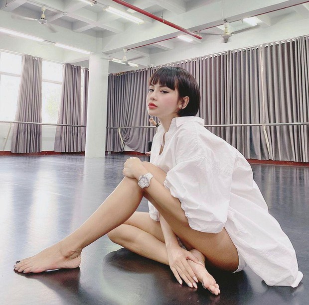 Nhan sắc thừa nhận dao kéo của tình tin đồn Huỳnh Phương từ lúc thi Hoa hậu, Next Top đến hiện tại - Ảnh 10. Nhan sắc thừa nhận dao kéo của tình tin đồn Huỳnh Phương từ lúc thi Hoa hậu, Next Top đến hiện tại - Ảnh 10.