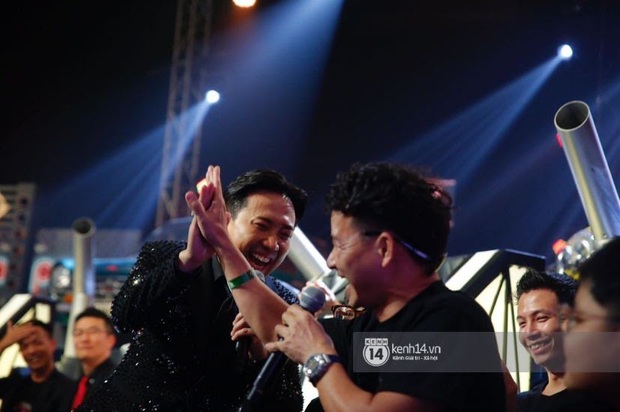 Thêm beat cho màn rap của Xuân Bắc ở Chung kết Rap Việt: Người rap nhất Việt Nam thăng hạng thành Quán quân hệ thiên đình luôn! - Ảnh 5. Thêm beat cho màn rap của Xuân Bắc ở Chung kết Rap Việt: Người rap nhất Việt Nam thăng hạng thành Quán quân hệ thiên đình luôn! - Ảnh 5.