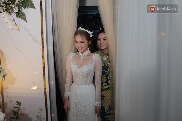 Mẹ Xoài Non sở hữu nhan sắc trẻ trung và thần thái sắc sảo, như này bảo sao không sinh ra hot girl - Ảnh 1. Mẹ Xoài Non sở hữu nhan sắc trẻ trung và thần thái sắc sảo, như này bảo sao không sinh ra hot girl - Ảnh 1.