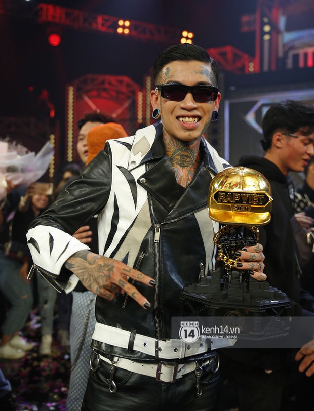 Trước Rap Việt, Dế Choắt đã sở hữu cả 1 gia tài âm nhạc đồ sộ: MV nào cũng triệu view, là chủ nhân của 2 bản nhạc phim nổi tiếng - Ảnh 1.