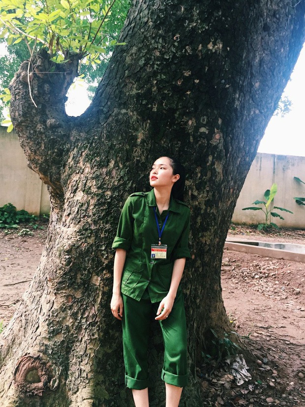 Bạn gái Hiếu Nguyễn trong ảnh tự đăng và hình bồ cho lên sóng, khí chất liệu có thay đổi? - Ảnh 4. Bạn gái Hiếu Nguyễn trong ảnh tự đăng và hình bồ cho lên sóng, khí chất liệu có thay đổi? - Ảnh 4.