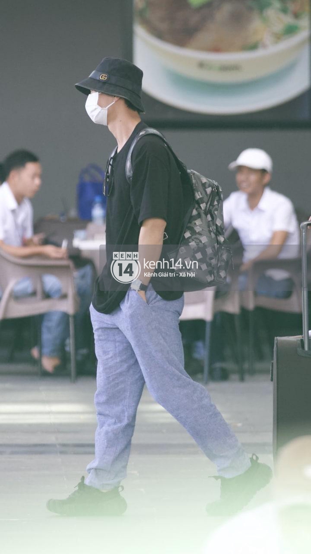 Muốn xỉu vì chùm ảnh nét căng đoàn Công Phượng và khách mời: Xin lỗi nhưng Dũng Gôn cướp trắng spotlight cô dâu chú rể mất rồi! - Ảnh 7. Muốn xỉu vì chùm ảnh nét căng đoàn Công Phượng và khách mời: Xin lỗi nhưng Dũng Gôn cướp trắng spotlight cô dâu chú rể mất rồi! - Ảnh 7.
