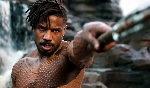 Michael B. Jordan được chọn là Người đàn ông quyến rũ nhất 2020, fan hè nhau ôn lại cảnh lột áo nóng bỏng ở Black Panther - Ảnh 4.