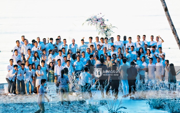 2 siêu đám cưới hot nhất Vbiz tại Phú Quốc: Đông Nhi và Công Phượng đều mời dàn khách khủng, khung cảnh hôn lễ đẹp “lả người” - Ảnh 24.