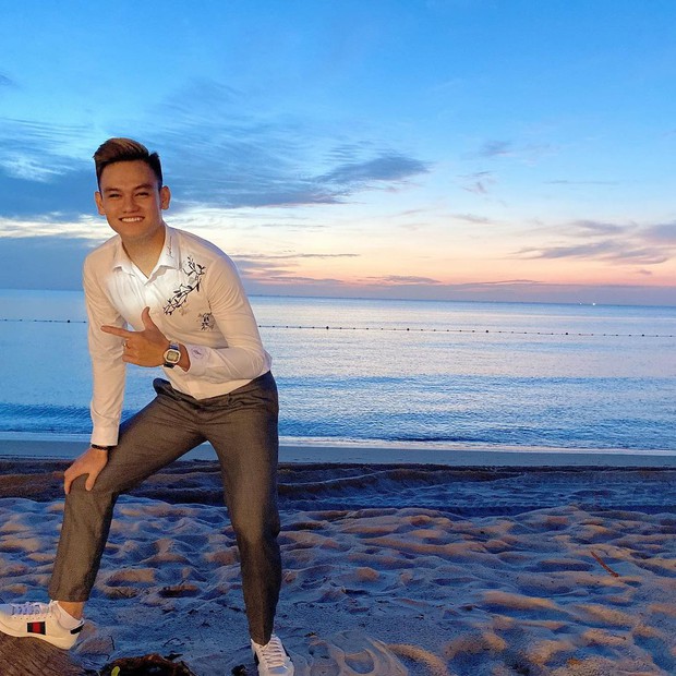 Hội khách mời nam thần xả vai hậu đám cưới Công Phượng, tầm này Instagram của ai người đó đẹp - Ảnh 19. Hội khách mời nam thần xả vai hậu đám cưới Công Phượng, tầm này Instagram của ai người đó đẹp - Ảnh 19.