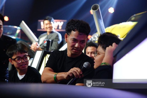 Thêm beat cho màn rap của Xuân Bắc ở Chung kết Rap Việt: Người rap nhất Việt Nam thăng hạng thành Quán quân hệ thiên đình luôn! - Ảnh 6. Thêm beat cho màn rap của Xuân Bắc ở Chung kết Rap Việt: Người rap nhất Việt Nam thăng hạng thành Quán quân hệ thiên đình luôn! - Ảnh 6.