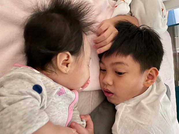 Đàm Thu Trang tiết lộ 1 thói quen của Subeo, không ngờ cậu bé nhỏ tuổi mà sống tình cảm đến thế, bố Cường Đô La thật biết dạy con - Ảnh 1. Đàm Thu Trang tiết lộ 1 thói quen của Subeo, không ngờ cậu bé nhỏ tuổi mà sống tình cảm đến thế, bố Cường Đô La thật biết dạy con - Ảnh 1.