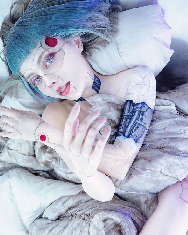 Nàng hotgirl xinh đẹp người Nga sở hữu gần 5 triệu follower trên MXH, vào tài khoản cá nhân ai cũng giật mình vì loạt ảnh quái dị - Ảnh 10. Nàng hotgirl xinh đẹp người Nga sở hữu gần 5 triệu follower trên MXH, vào tài khoản cá nhân ai cũng giật mình vì loạt ảnh quái dị - Ảnh 10.