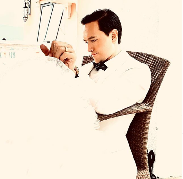 Hà Hồ bất ngờ nhá hàng ảnh mặc váy cưới hậu sinh đôi, netizen giật mình nhớ lại hình Kim Lý diện đồ chú rể từ 5 tháng trước - Ảnh 3. Hà Hồ bất ngờ nhá hàng ảnh mặc váy cưới hậu sinh đôi, netizen giật mình nhớ lại hình Kim Lý diện đồ chú rể từ 5 tháng trước - Ảnh 3.