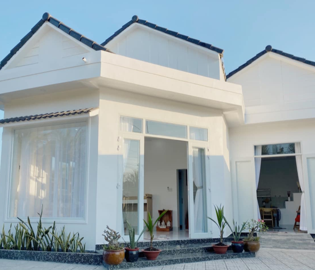 Cô gái 25 tuổi tiết kiệm tiền xây nhà khang trang cho bố mẹ, khéo chi lắm nên chỉ hết 600 triệu - Ảnh 1.