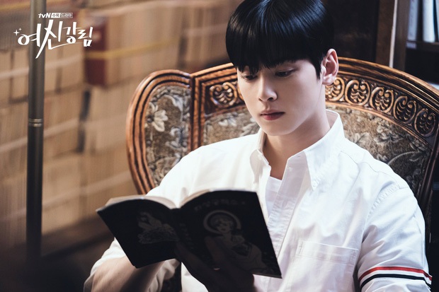 Cha Eun Woo tiết lộ lý do hốt vai True Beauty: Mấy anh em ASTRO kháo nhau nam chính webtoon giống tui lắm! - Ảnh 3.