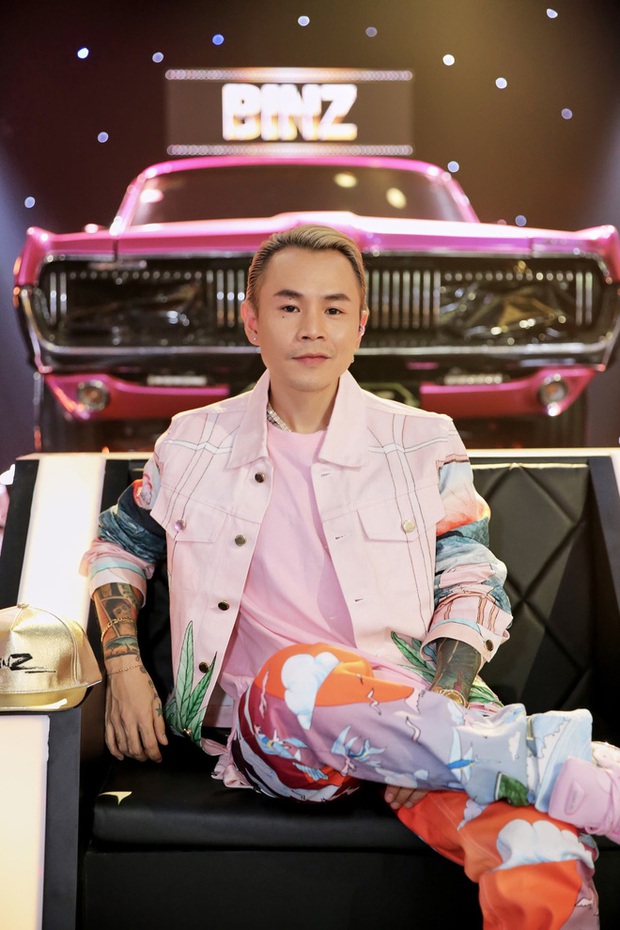 Karik hờn dỗi học trò GDucky vì lyrics oái oăm nhưng vẫn không quên viết thêm câu nói viral cà khịa Binz - Ảnh 5. Karik hờn dỗi học trò GDucky vì lyrics oái oăm nhưng vẫn không quên viết thêm câu nói viral cà khịa Binz - Ảnh 5.