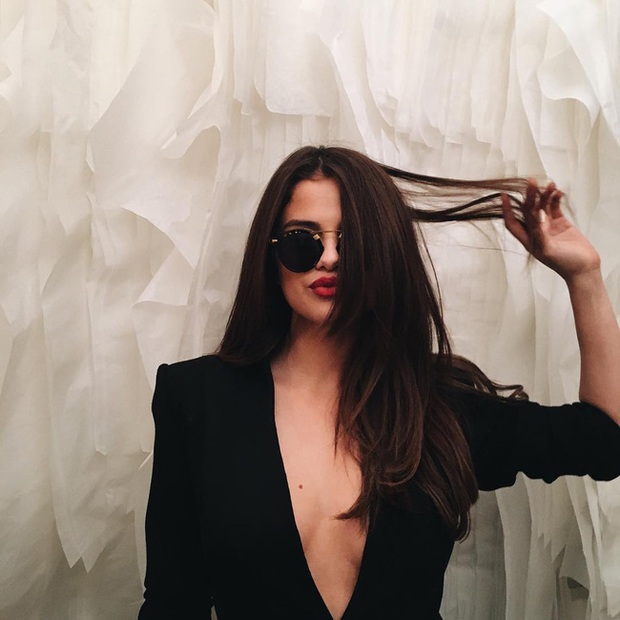 Ngắm 5 kiểu tóc đầy mê hoặc của Selena Gomez, chị em sẽ tìm thấy chân ái giúp mặt tiền càng thêm tây tây sang chảnh - Ảnh 5. Ngắm 5 kiểu tóc đầy mê hoặc của Selena Gomez, chị em sẽ tìm thấy chân ái giúp mặt tiền càng thêm tây tây sang chảnh - Ảnh 5.