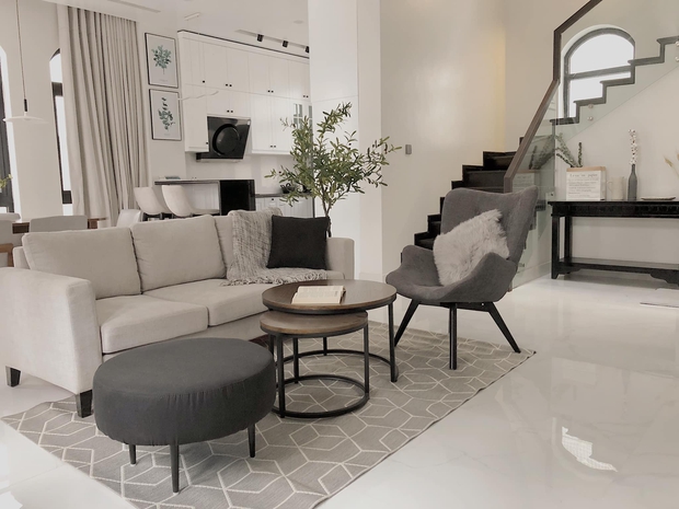 Chán nhà mặt đường bụi bặm, vợ chồng trẻ tậu Vinhomes, ai ngắm cũng khen vừa đẹp vừa sang - Ảnh 1. Chán nhà mặt đường bụi bặm, vợ chồng trẻ tậu Vinhomes, ai ngắm cũng khen vừa đẹp vừa sang - Ảnh 1.