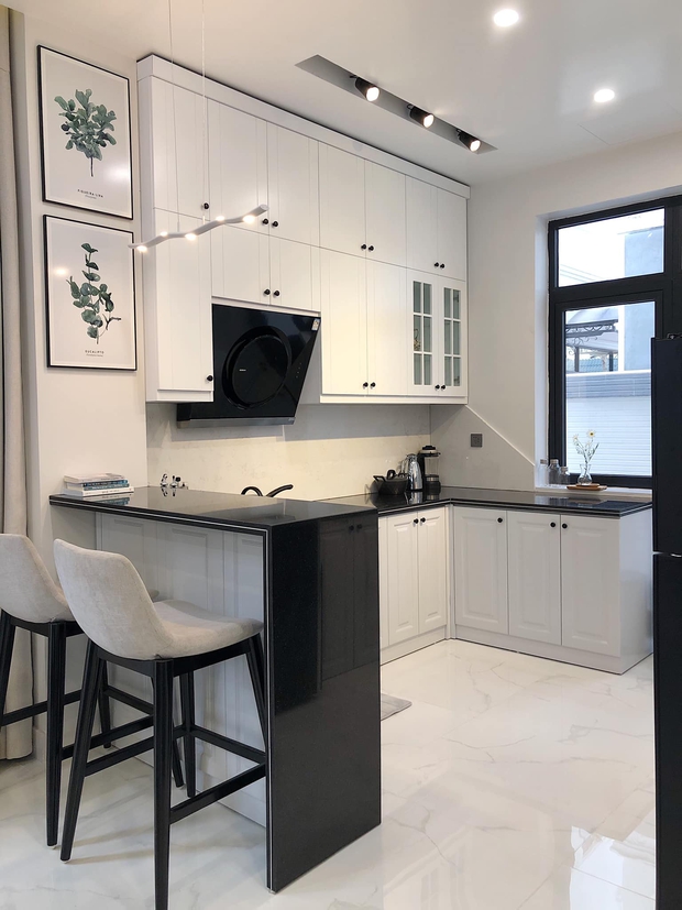 Chán nhà mặt đường bụi bặm, vợ chồng trẻ tậu Vinhomes, ai ngắm cũng khen vừa đẹp vừa sang - Ảnh 6. Chán nhà mặt đường bụi bặm, vợ chồng trẻ tậu Vinhomes, ai ngắm cũng khen vừa đẹp vừa sang - Ảnh 6.