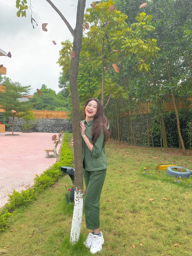 Hành trình nhan sắc thay đổi chóng mặt của Hoa hậu Đỗ Thị Hà từ cấp 1 cho đến lúc lên Đại học - Ảnh 8. Hành trình nhan sắc thay đổi chóng mặt của Hoa hậu Đỗ Thị Hà từ cấp 1 cho đến lúc lên Đại học - Ảnh 8.