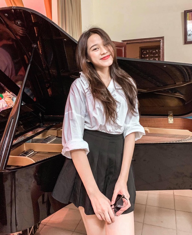 Hành trình nhan sắc thay đổi chóng mặt của Hoa hậu Đỗ Thị Hà từ cấp 1 cho đến lúc lên Đại học - Ảnh 11. Hành trình nhan sắc thay đổi chóng mặt của Hoa hậu Đỗ Thị Hà từ cấp 1 cho đến lúc lên Đại học - Ảnh 11.