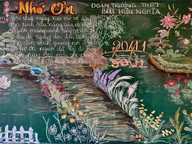 Học trò trổ tài vẽ tranh bảng phấn tri ân thầy cô, dân tình thán phục: Đẹp quá chẳng ai nỡ xoá đi! - Ảnh 4.