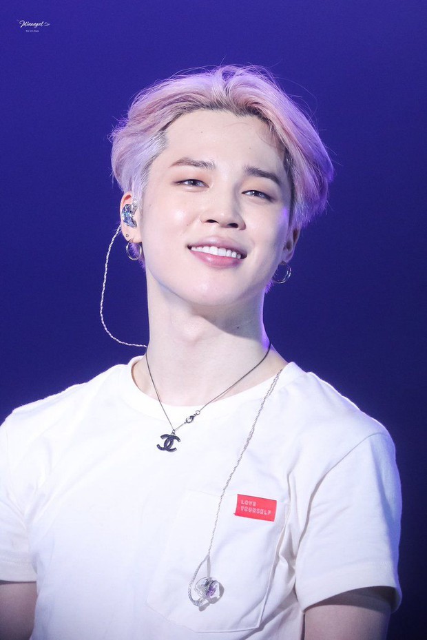 Bí ẩn chiếc quần rách của Jimin (BTS): Giàu đến mức tài sản trăm tỷ nhưng rách quần vẫn không bỏ, vá lại mặc đến giờ? - Ảnh 6.