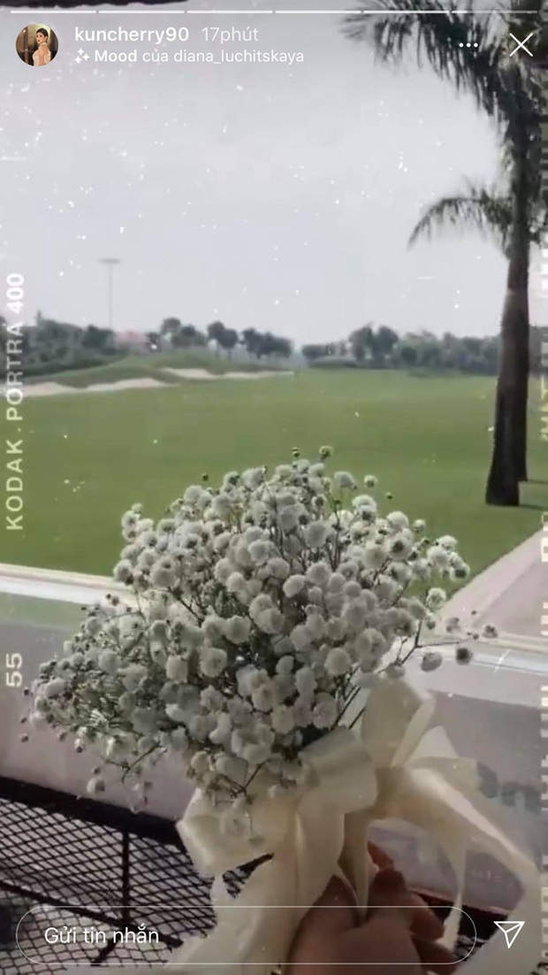Việt Anh, cá sấu chúa Quỳnh Nga, Phanh Lee và hội bạn bè nổi tiếng quy tụ trong tiệc mời cưới của MC Thu Hoài - Ảnh 2. Việt Anh, cá sấu chúa Quỳnh Nga, Phanh Lee và hội bạn bè nổi tiếng quy tụ trong tiệc mời cưới của MC Thu Hoài - Ảnh 2.