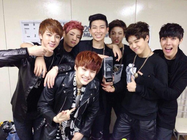 Jungkook - nam idol có sự nghiệp thành công nhất Kpop: Đi từ số âm cùng BTS thời còn teen, sau 8 năm thâu tóm mọi danh hiệu và hơn thế nữa - Ảnh 5. Jungkook - nam idol có sự nghiệp thành công nhất Kpop: Đi từ số âm cùng BTS thời còn teen, sau 8 năm thâu tóm mọi danh hiệu và hơn thế nữa - Ảnh 5.