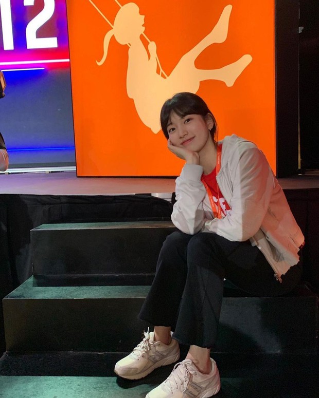 Không xem Start-Up thì chị em cũng nên ghim 4 kiểu giày đế thấp Suzy diện trong phim để nâng cấp style toàn tập - Ảnh 5.