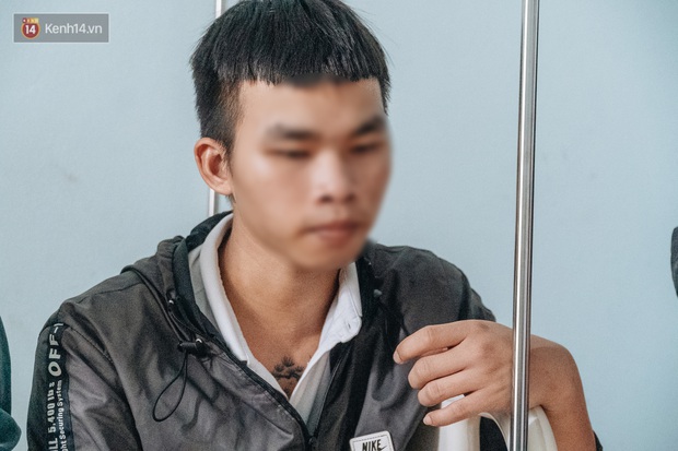 Người thân xót xa khi gặp lại cậu bé 15 tuổi bị chủ quán bánh xèo bạo hành, hy vọng cháu sớm về quê tiếp tục việc học - Ảnh 7.