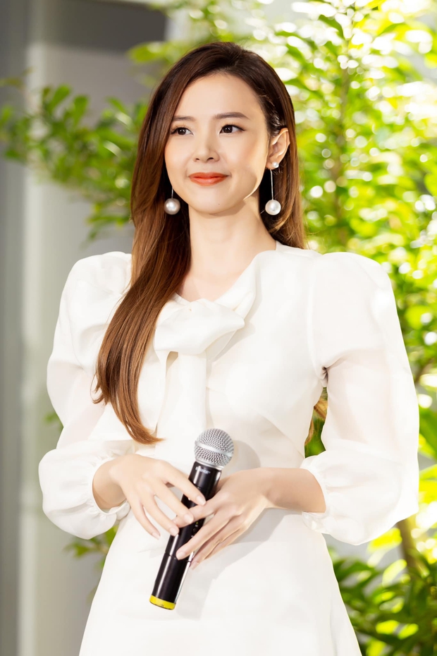 Liên tục bị réo gọi về chuyện quá khứ giữa lúc tình cũ làm đám hỏi, Midu cuối cùng đã lên tiếng! - Ảnh 2. Liên tục bị réo gọi về chuyện quá khứ giữa lúc tình cũ làm đám hỏi, Midu cuối cùng đã lên tiếng! - Ảnh 2.