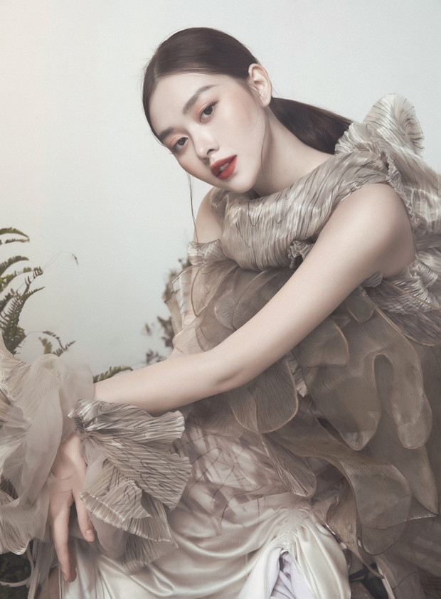 HOT: Tường San xác nhận kết hôn ở tuổi 20 vào ít ngày tới, cưới sớm nhất lịch sử dàn Hoa hậu, Á Hậu Việt  - Ảnh 4.