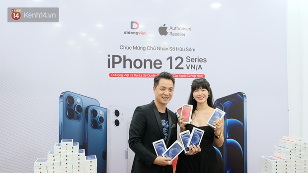 iPhone 12 chính hãng mở bán tại Việt Nam, nhạc sỹ Dương Khắc Linh chốt đơn luôn 4 chiếc, Bảo Thy, Ngô Kiến Huy cũng hào hứng khoe đặt hàng - Ảnh 3.