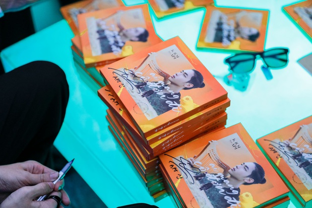 K-ICM tung album kết hợp cùng gà cưng APJ, bán sạch 1.000 đĩa trong ngày đầu mở bán - Ảnh 4. K-ICM tung album kết hợp cùng gà cưng APJ, bán sạch 1.000 đĩa trong ngày đầu mở bán - Ảnh 4.