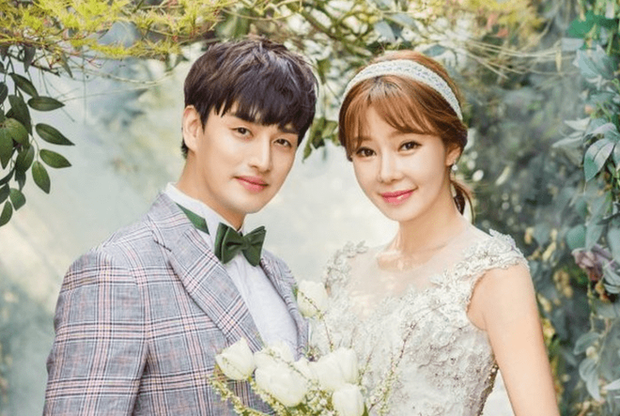 Lại thêm 1 cặp đôi Kbiz toang toàn tập: Nam idol thế hệ 2 và vợ hơn 11 tuổi ly hôn sau 6 năm chung sống - Ảnh 6. Lại thêm 1 cặp đôi Kbiz toang toàn tập: Nam idol thế hệ 2 và vợ hơn 11 tuổi ly hôn sau 6 năm chung sống - Ảnh 6.