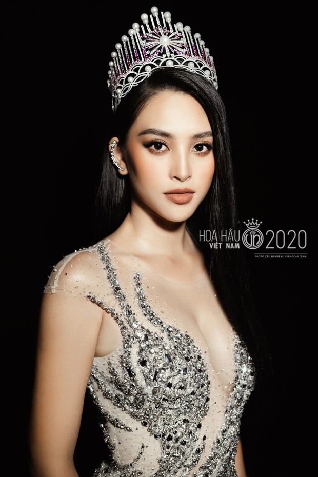Cuối cùng ảnh cận visual dàn hậu Vbiz tại HHVN đã lộ diện: Vòng 1 bức thở của Tiểu Vy cũng chào thua trước “thần tiên tỷ tỷ” Đặng Thu Thảo - Ảnh 3. Cuối cùng ảnh cận visual dàn hậu Vbiz tại HHVN đã lộ diện: Vòng 1 bức thở của Tiểu Vy cũng chào thua trước “thần tiên tỷ tỷ” Đặng Thu Thảo - Ảnh 3.