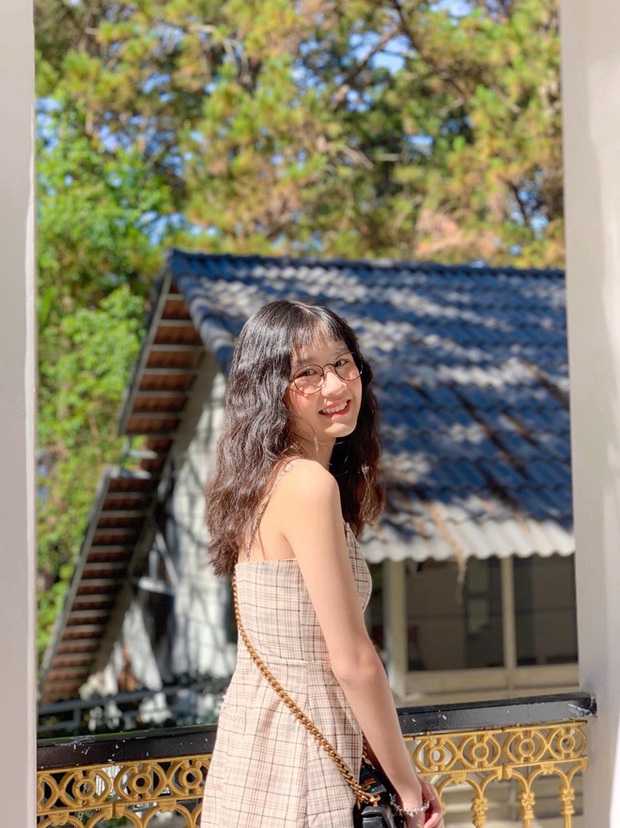 Đi học quên mang thước kẻ, nữ sinh chơi lớn dùng hẳn thứ đồ này, tưởng fail mà nhận liền 100.000 like - Ảnh 3.